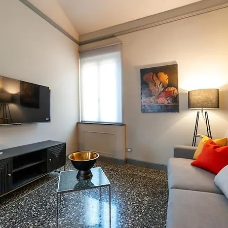 La Mirandola - Centralissimo Luxury Loft 아파트 *